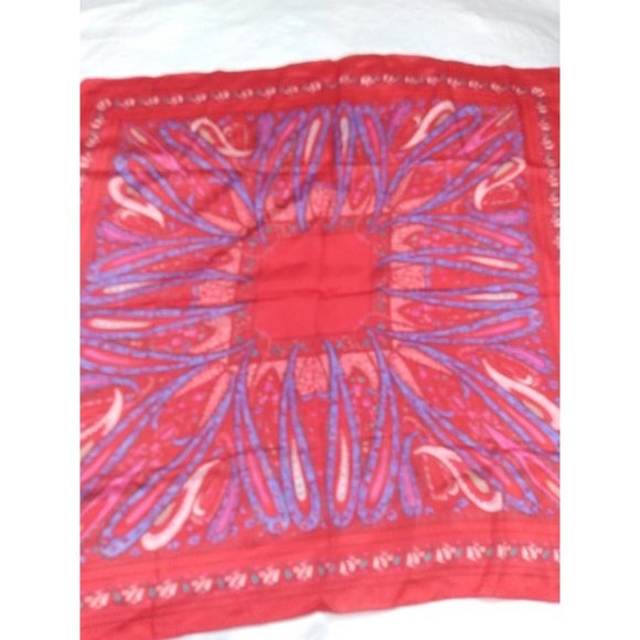 Red Print boho style print 30" square shape scarf - Picture 1 of 7